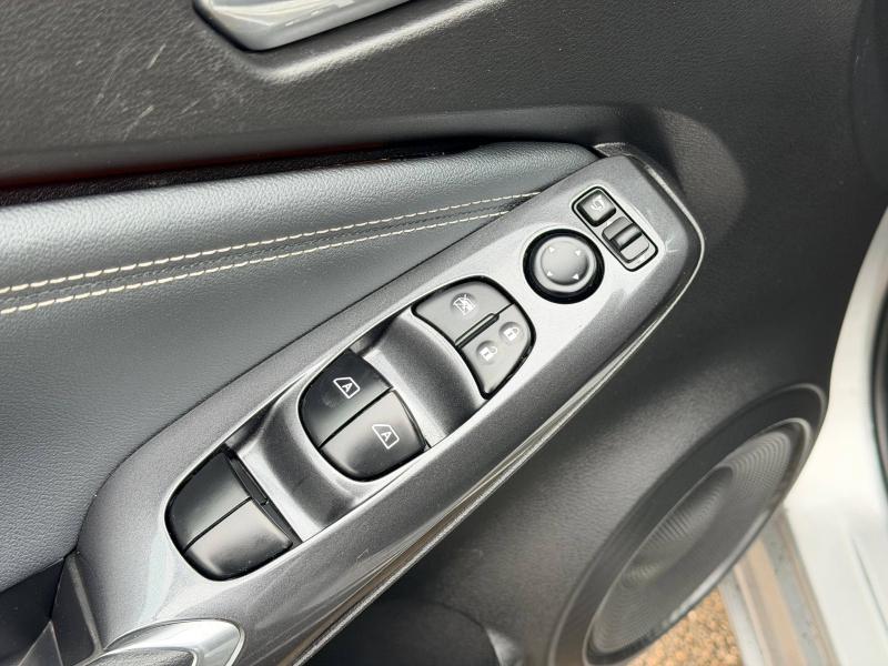 Image NISSAN Juke 1.0 DIG-T 117ch N-Connecta