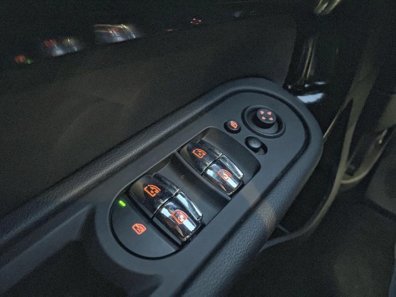 Image MINI Countryman Cooper SE 125ch + 95ch Edition Untamed Plus ALL4 BVA6