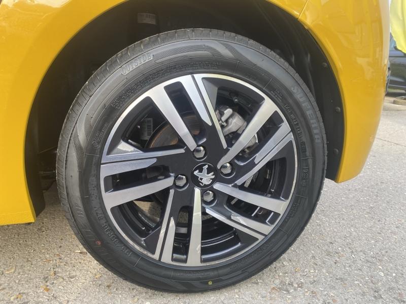 Image PEUGEOT 208 1.2 PureTech 100ch S&S Allure Pack