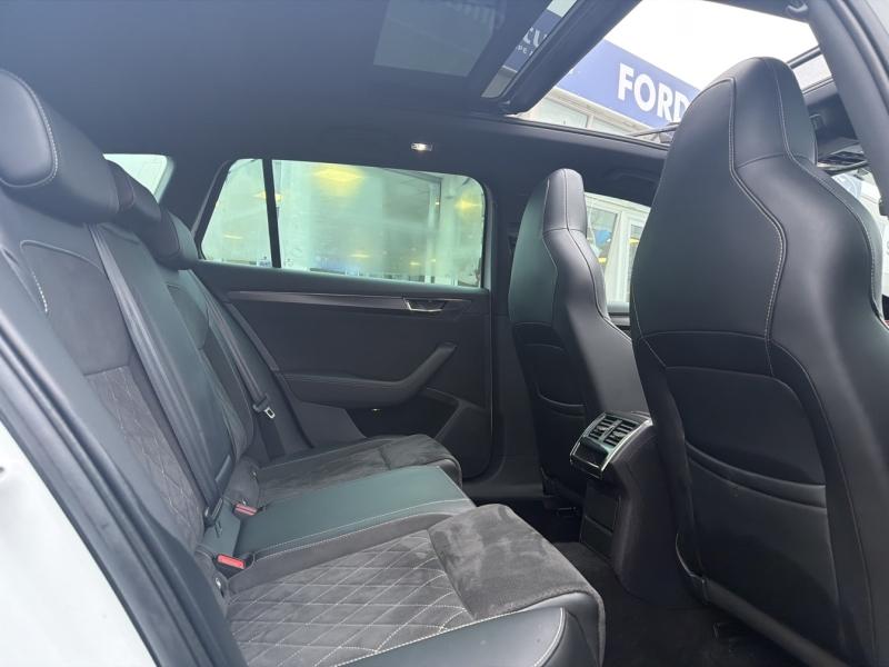 Image SKODA Superb Combi 2.0 TDI SCR 150ch Sportline DSG7