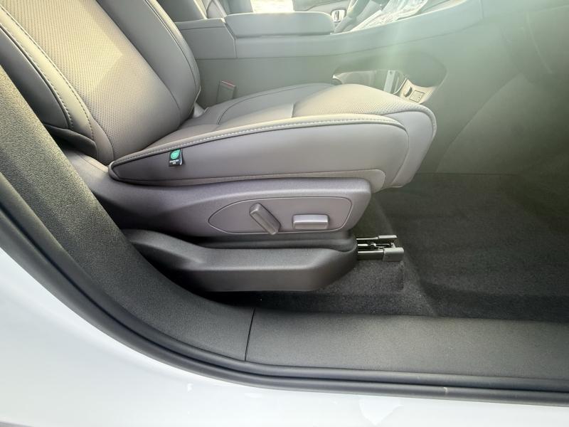 Image LEAPMOTOR C10 REEV 215ch 28,4 kWh Design MY25