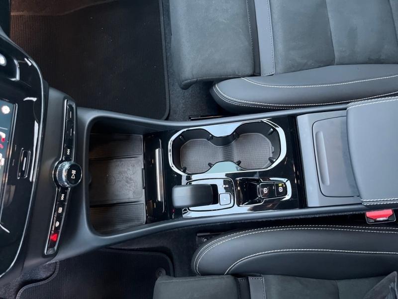 Image VOLVO XC40 B3 163ch Black Edition DCT 7