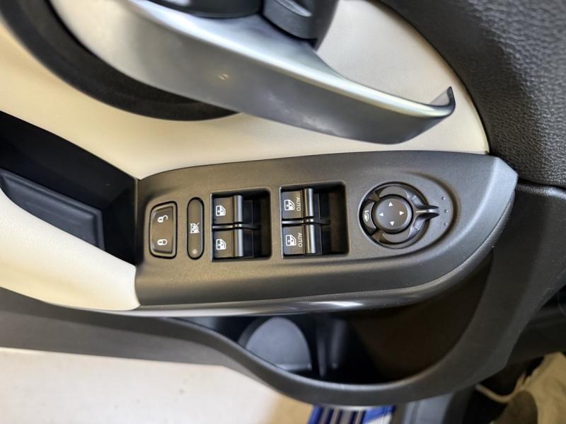 Image FIAT 500X 1.0 FireFly Turbo T3 120ch Yacht Club Capri Dolcevita