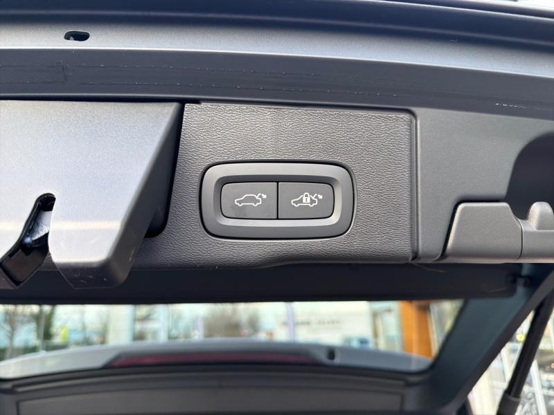 Image VOLVO XC60 T6 Hybride Rechargeable 350ch Plus Style Dark Geartronic 8 AWD