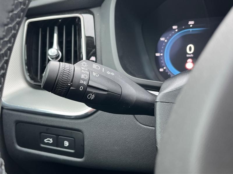 Image VOLVO XC60 T6 Hybride Rechargeable 253 + 145ch Plus Style Dark Geartronic 8 AWD