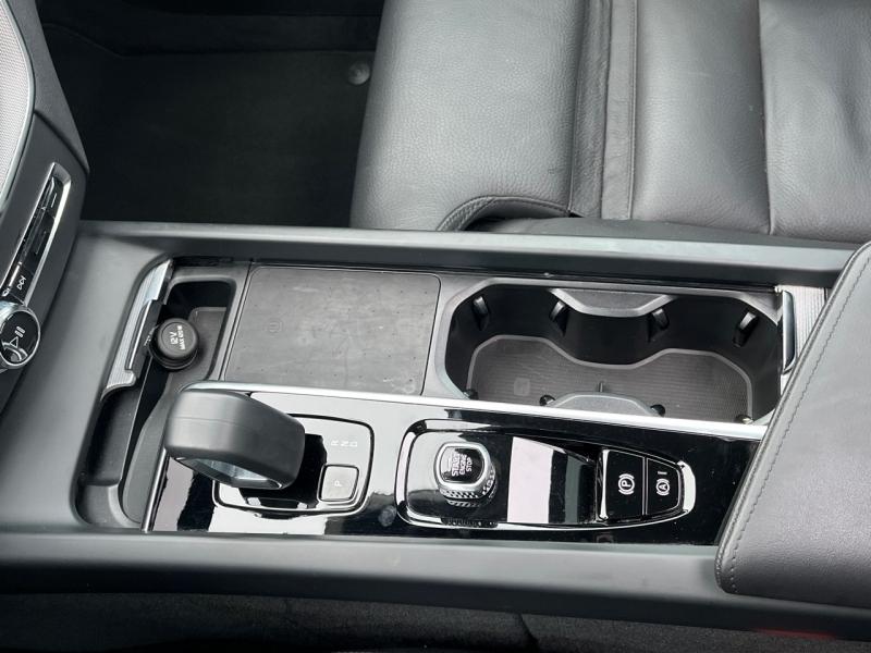 Image VOLVO XC60 T6 Hybride Rechargeable 253 + 145ch Plus Style Dark Geartronic 8 AWD