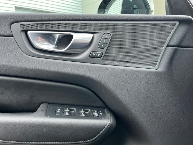 Image VOLVO XC60 T6 Hybride Rechargeable 253 + 145ch Plus Style Dark Geartronic 8 AWD