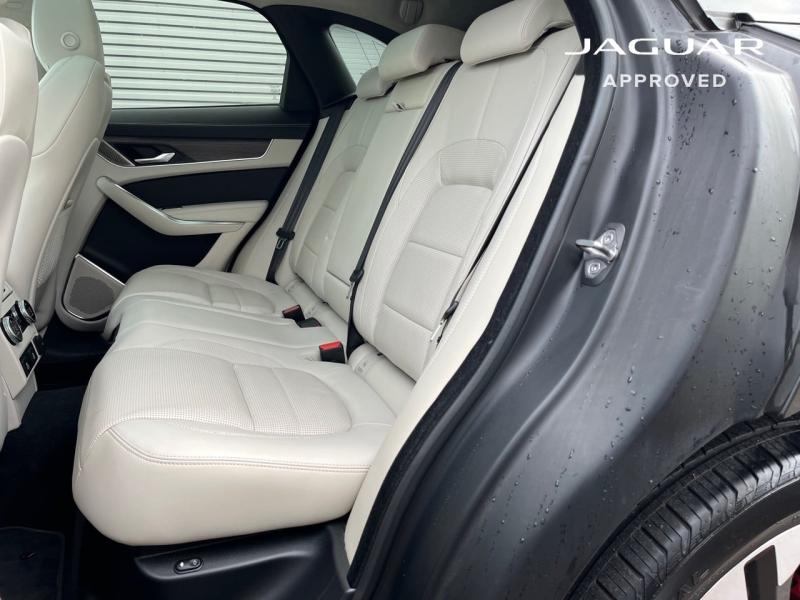 Image JAGUAR F-Pace P400e Plug-in-Hybrid R-Dynamic HSE BVA8 AWD