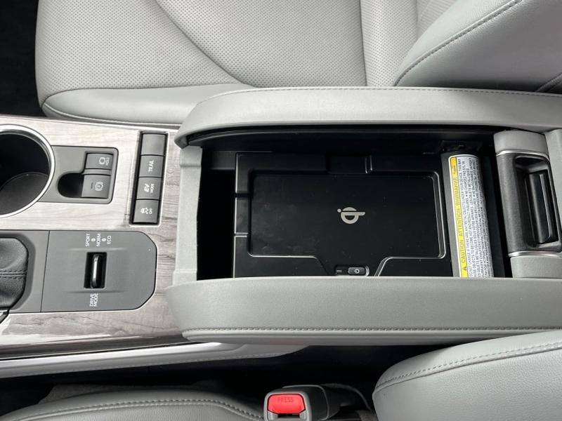 Image TOYOTA Highlander 2.5 Hybrid 248ch Lounge AWD-I MY22