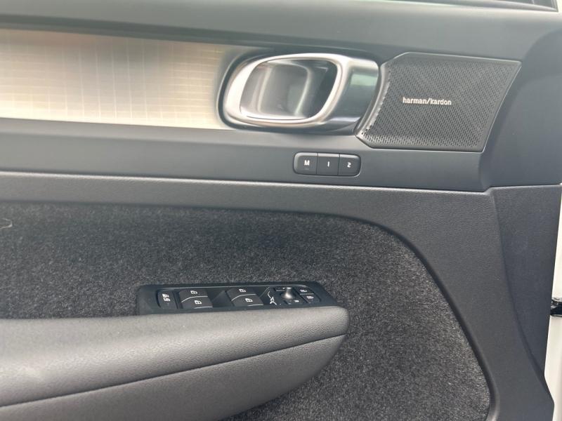 Image VOLVO XC40 B3 163ch Black Edition DCT 7