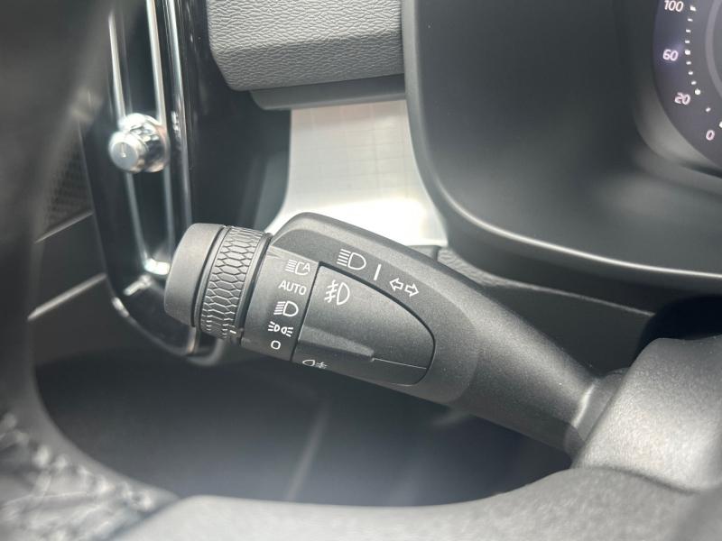 Image VOLVO XC40 B3 163ch Black Edition DCT 7