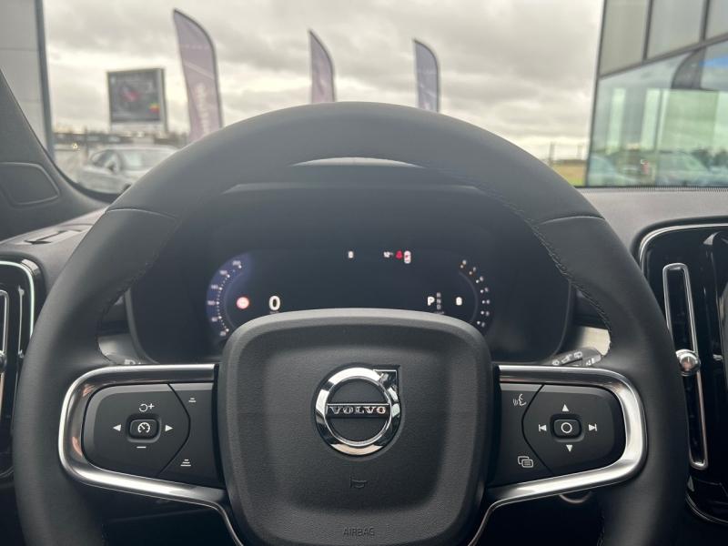 Image VOLVO XC40 B3 163ch Black Edition DCT 7