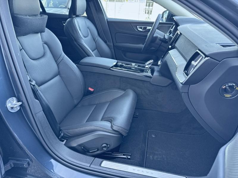 Image VOLVO V60 T6 AWD 253+145ch Plus Style Dark Geartronic 8