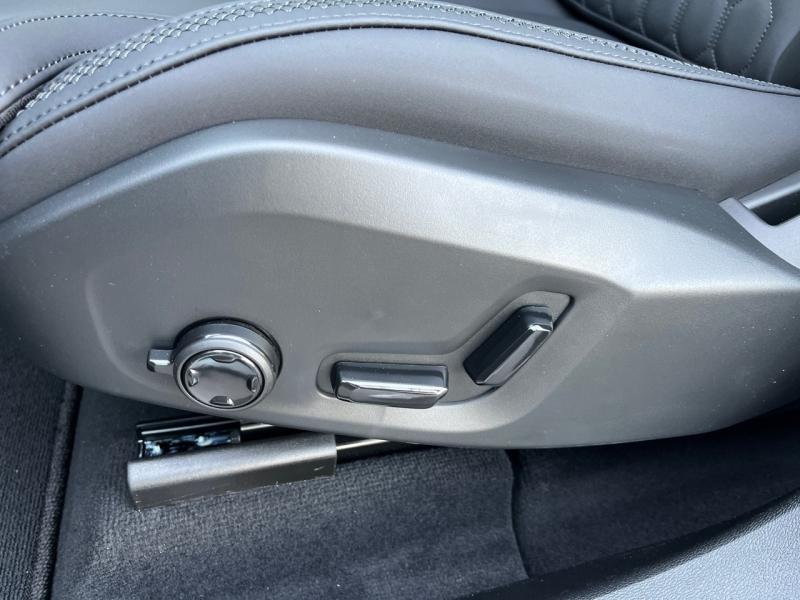 Image VOLVO XC60 T6 Hybride Rechargeable 350ch Ultra Style Dark Geartronic 8 AWD