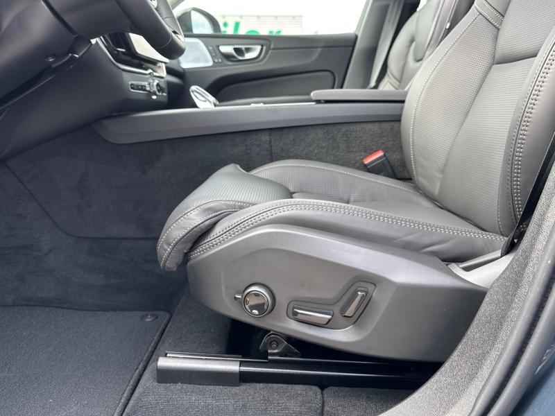 Image VOLVO XC60 T6 Hybride Rechargeable 350ch Ultra Style Dark Geartronic 8 AWD