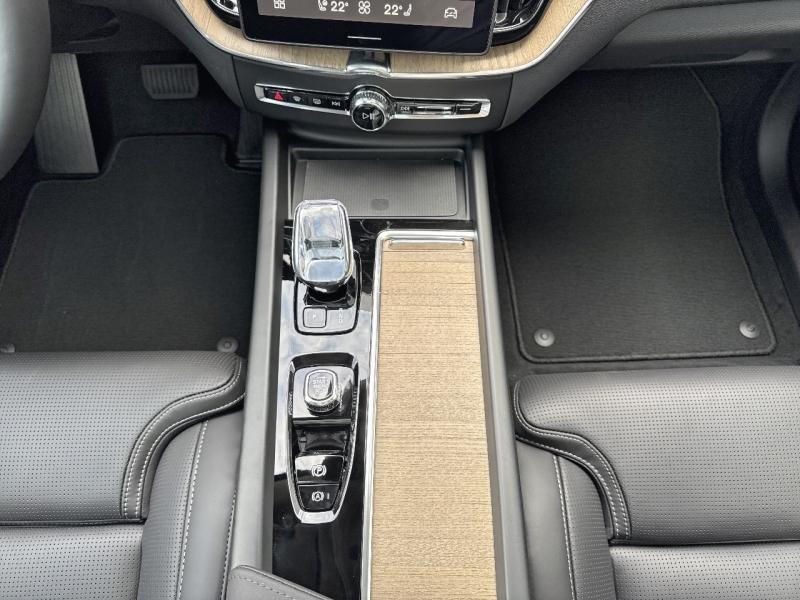 Image VOLVO XC60 T6 Hybride Rechargeable 350ch Ultra Style Dark Geartronic 8 AWD