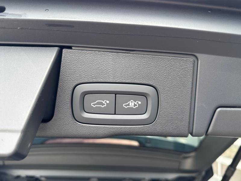 Image VOLVO XC60 T6 Hybride Rechargeable 350ch Ultra Style Dark Geartronic 8 AWD