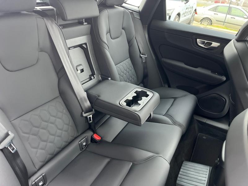 Image VOLVO XC60 T6 Hybride Rechargeable 350ch Ultra Style Dark Geartronic 8 AWD