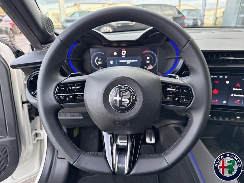 Image ALFA ROMEO Junior 1.2 Ibrida 145ch Premium e-DCT6