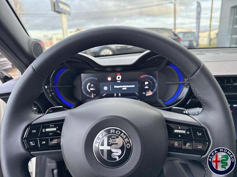 Image ALFA ROMEO Junior 1.2 Ibrida 145ch Premium e-DCT6