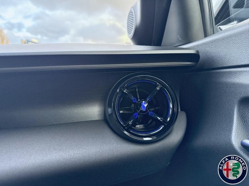 Image ALFA ROMEO Junior 1.2 Ibrida 145ch Premium e-DCT6