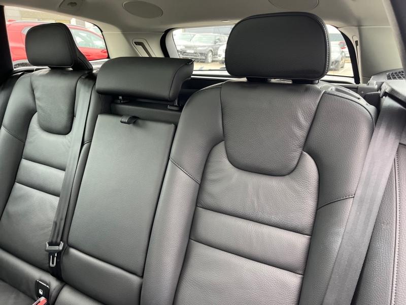 Image VOLVO V60 B4 197ch Ultra Style Dark DCT 7