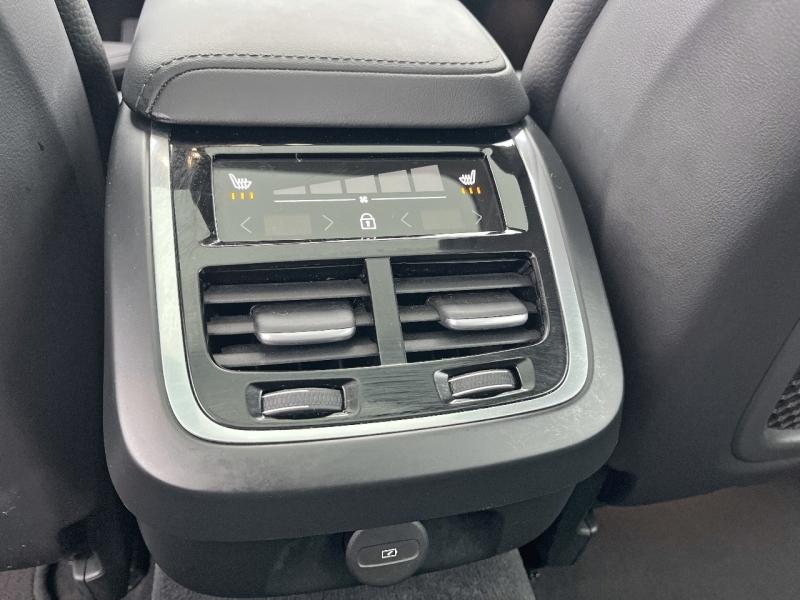 Image VOLVO V60 B4 197ch Ultra Style Dark DCT 7