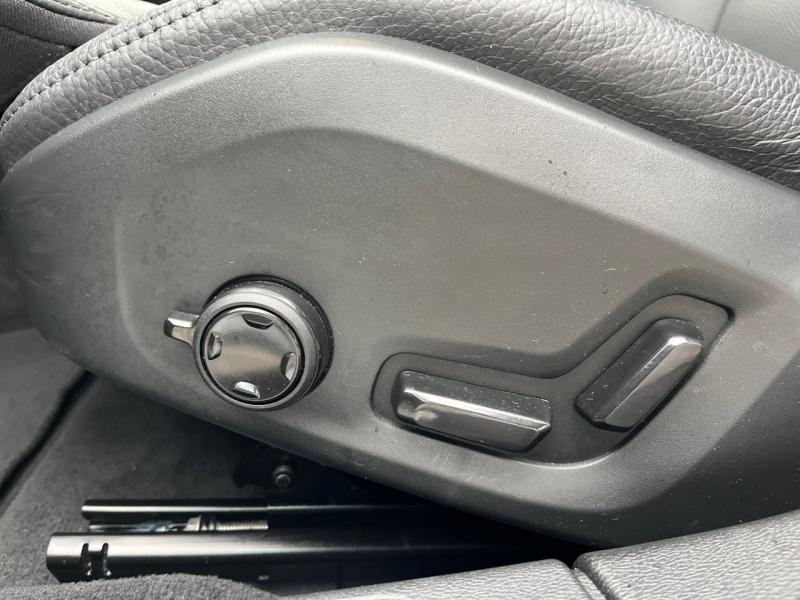 Image VOLVO V60 B4 197ch Ultra Style Dark DCT 7