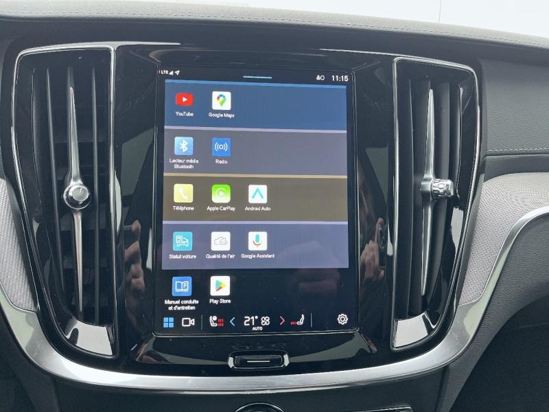 Image VOLVO V60 B4 197ch Ultra Style Dark DCT 7