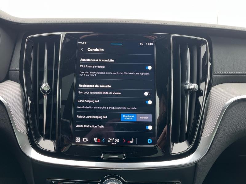 Image VOLVO V60 B4 197ch Ultra Style Dark DCT 7