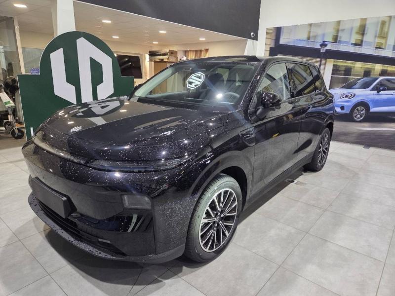 Photo LEAPMOTOR B10 BEV 218ch Pro Max 67,1 kWh Design