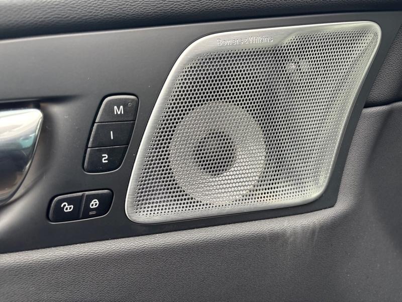 Image VOLVO XC60 T6 Hybride Rechargeable 350ch Ultra Style Dark Geartronic 8 AWD