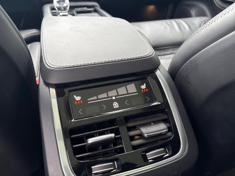 Image VOLVO Xc90 XC90 Ultra  T8 AWD Hybride rechargeable  Hybride Rechargeable (Essence)  Chrome  7 places