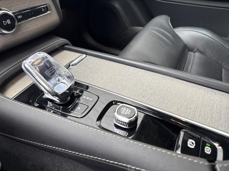 Image VOLVO Xc90 XC90 Ultra  T8 AWD Hybride rechargeable  Hybride Rechargeable (Essence)  Chrome  7 places