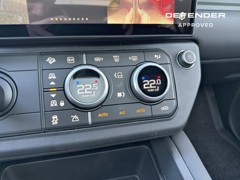 Image LAND-ROVER Defender 110 2.0 P300e PHEV Trophy Edition Keswick Green