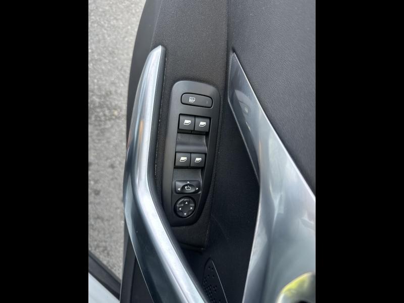 Image PEUGEOT 2008 1.5 BlueHDi 100ch S&S Allure