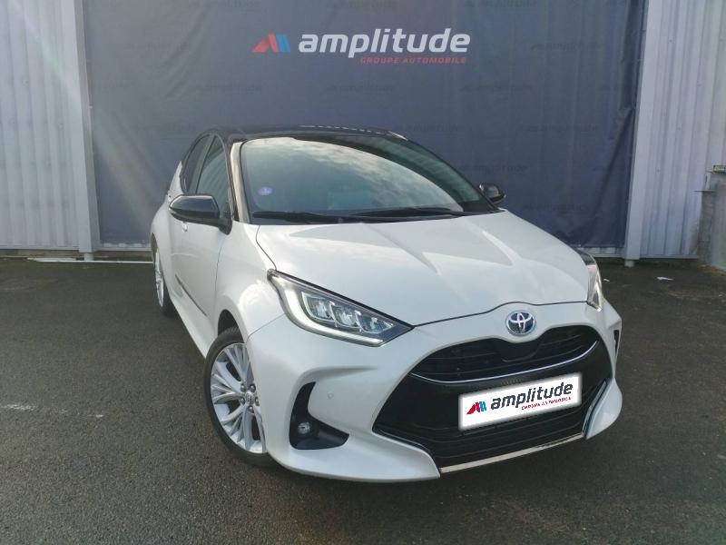 Image TOYOTA Yaris 116h Dynamic Business 5p + Programme Beyond Zero Academy MY22