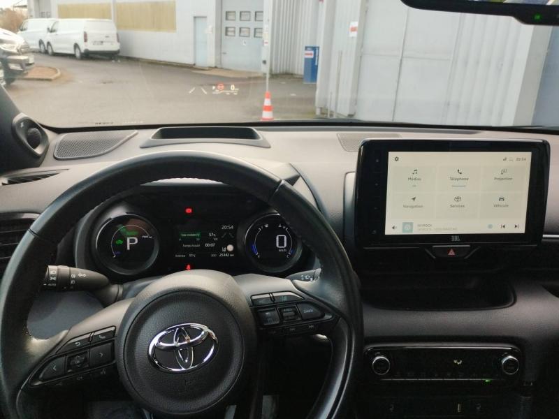 Image TOYOTA Yaris 116h Dynamic Business 5p + Programme Beyond Zero Academy MY22