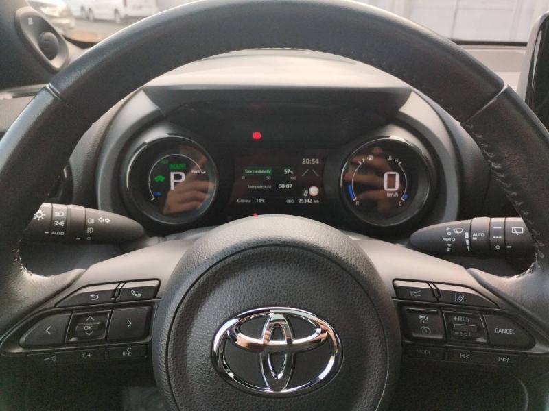 Image TOYOTA Yaris 116h Dynamic Business 5p + Programme Beyond Zero Academy MY22