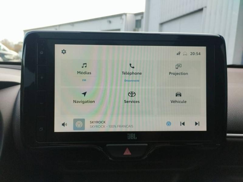 Image TOYOTA Yaris 116h Dynamic Business 5p + Programme Beyond Zero Academy MY22