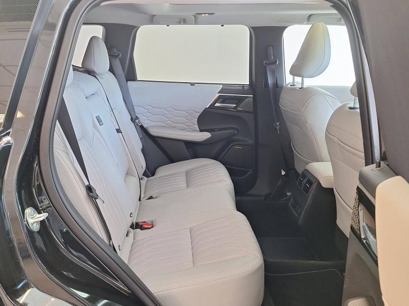 Image MITSUBISHI Outlander 2.4 PHEV 306ch Instyle 4WD