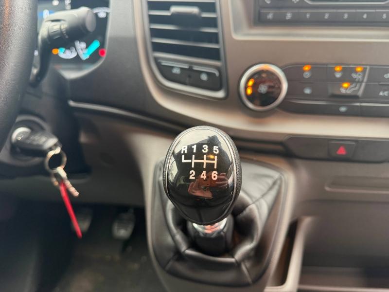 Image FORD Transit 2T CCb P350 L4 2.0 EcoBlue 130ch S&S CAISSE 20M3 Trend Business