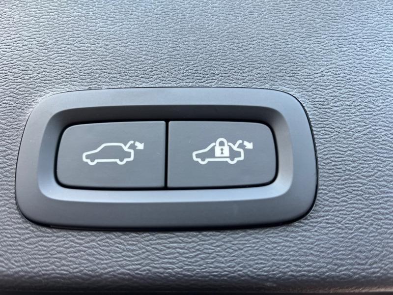 Image VOLVO XC40 B3 163ch Ultra DCT 7