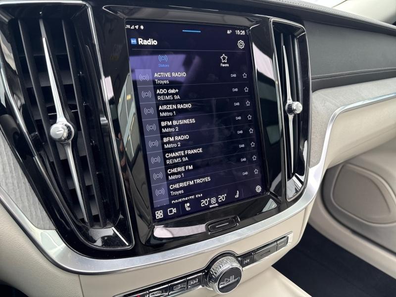 Image VOLVO V60 B4 197ch Ultimate Style Dark Geartronic 8