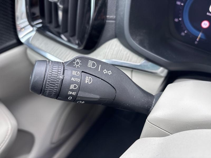 Image VOLVO V60 B4 197ch Ultimate Style Dark Geartronic 8