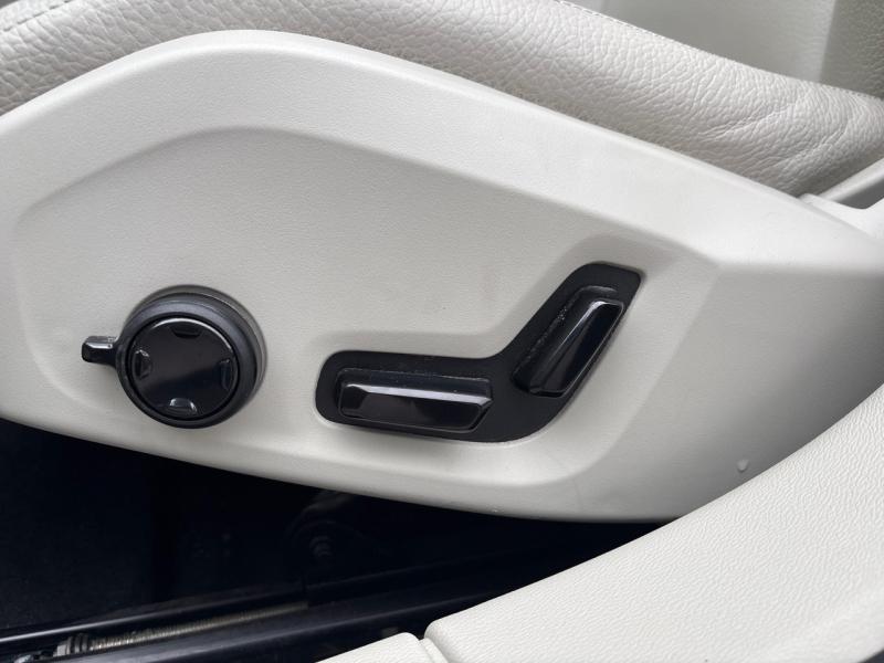 Image VOLVO V60 B4 197ch Ultimate Style Dark Geartronic 8