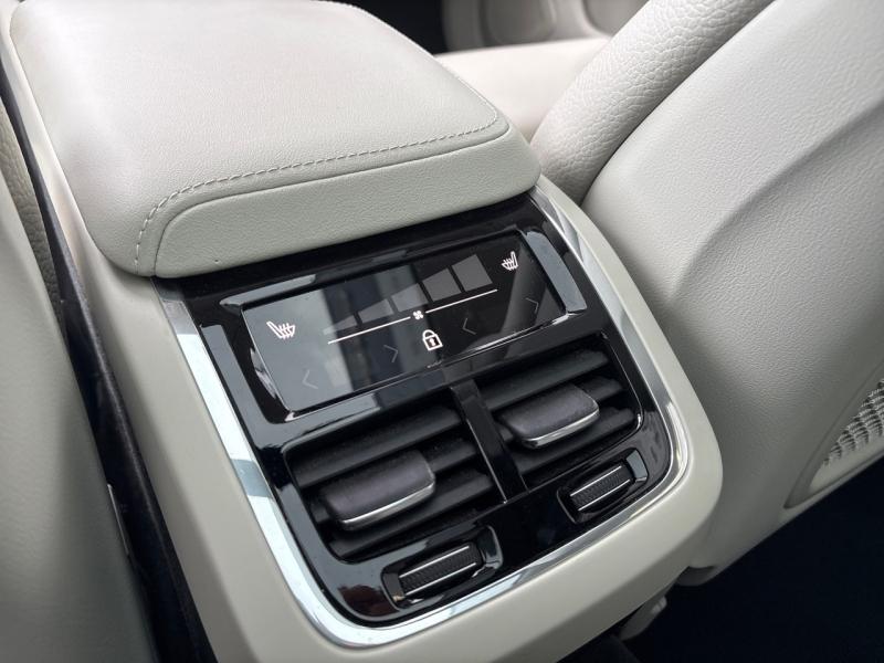 Image VOLVO V60 B4 197ch Ultimate Style Dark Geartronic 8