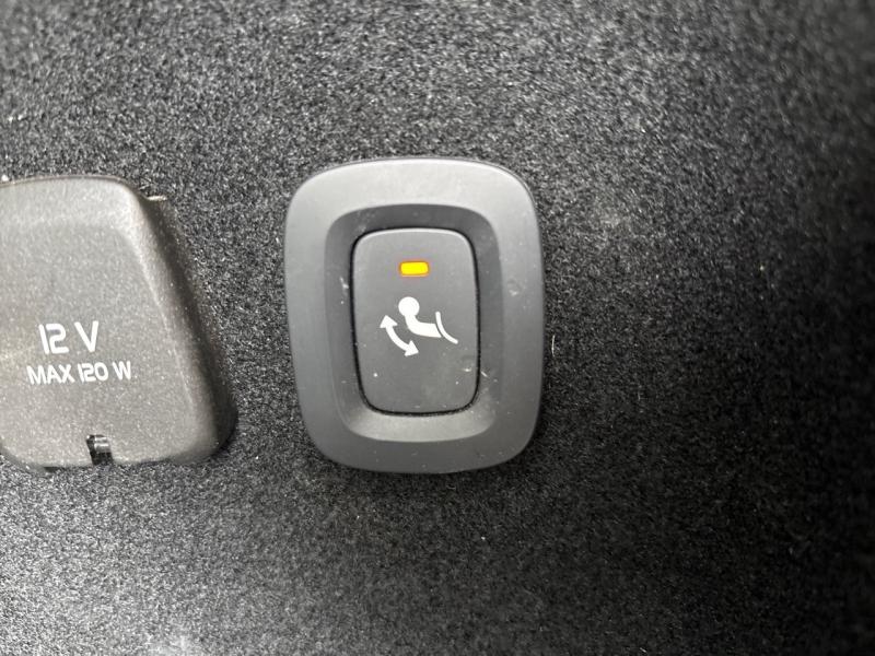 Image VOLVO V60 B4 197ch Ultimate Style Dark Geartronic 8