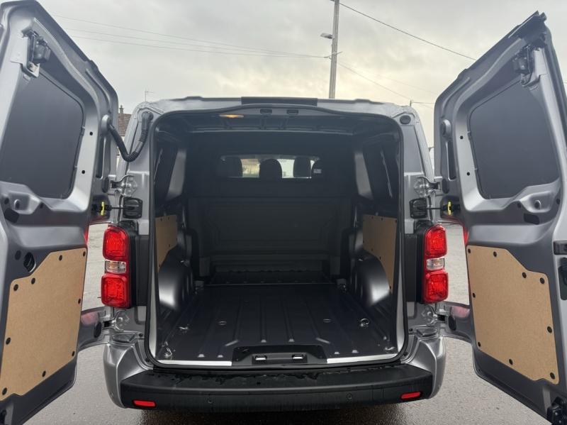 Image PEUGEOT Expert Fg M 2.0 BlueHDi 145ch S&S EAT8