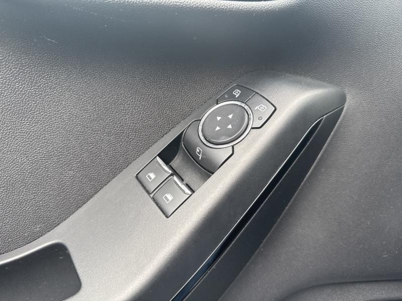 Image FORD Fiesta 1.0 EcoBoost 100ch Stop&Start Trend 5p Euro6.2